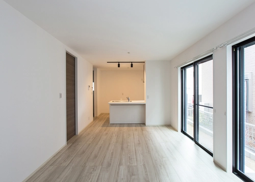 スクエア型のモダンな外観デザインの2棟の戸建賃貸住宅 の施工イメージ154
